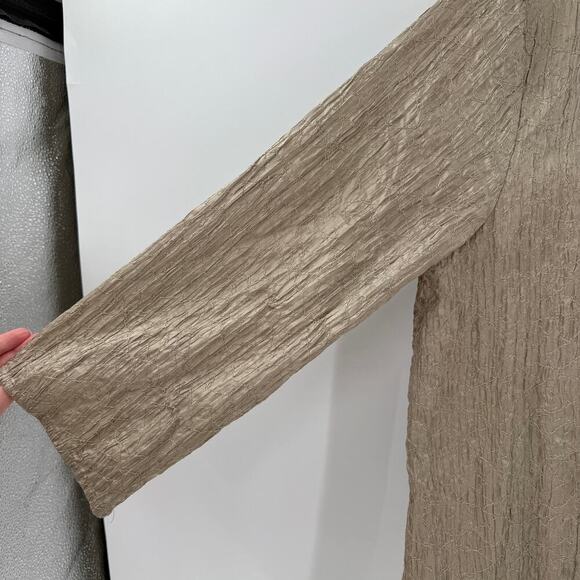 Chico’s Textured Gold-Tone Button Front Unlined Tunic Top Women's Size Medium - Picture 5 of 16